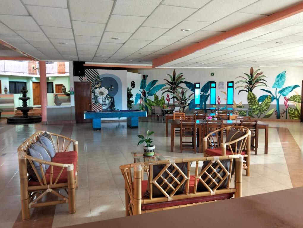 Restaurace v ubytování Hotel Tres Flores