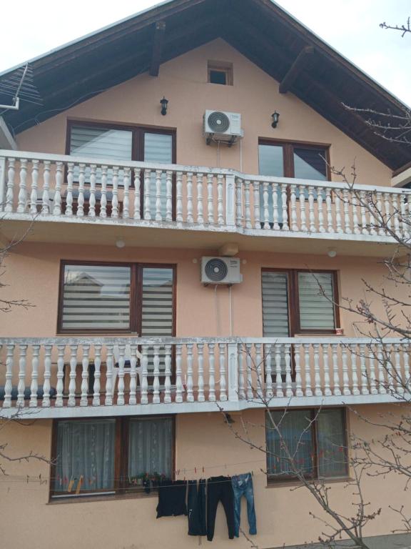 Balkón nebo terasa v ubytování Guesthouse Behar