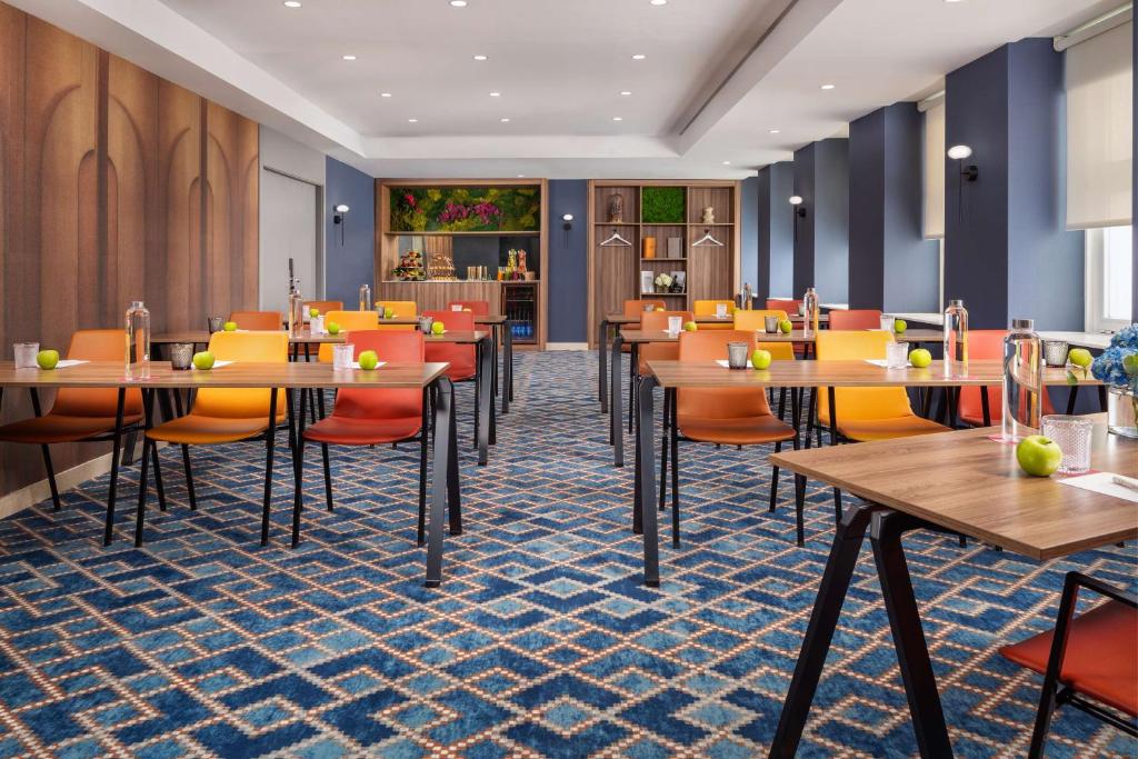 NH Collection Madrid Colón - Resim 14