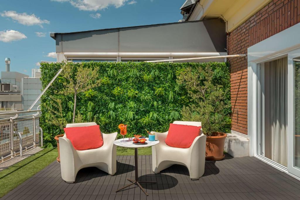 NH Collection Madrid Colón - Resim 40