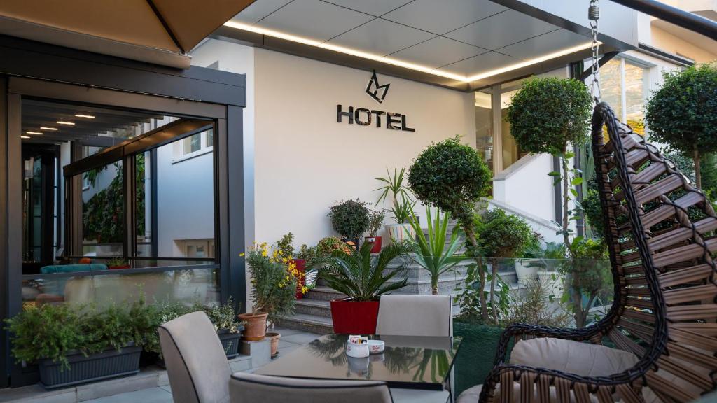 Posezení v ubytování F&M Hotel 2