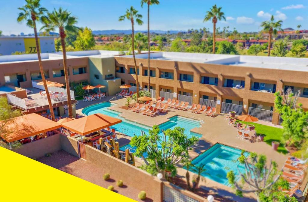 Bazén v ubytování Bposhtels Scottsdale in Arizona nebo v jeho okolí