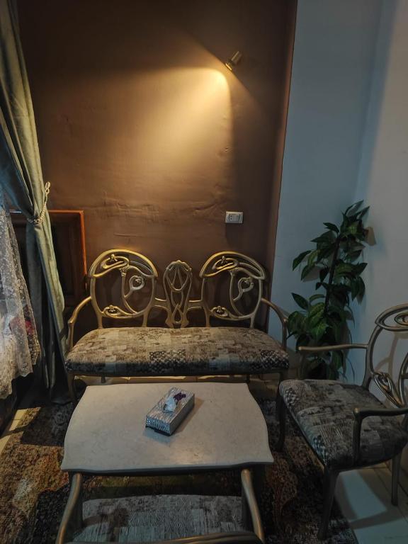 Posezení v ubytování ALShawarbi Plaza Hotel