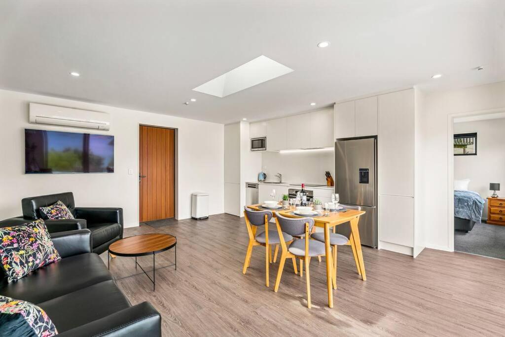 Beauty 2 Bedroom 2 Bath Walk To Town Views - Resim 8