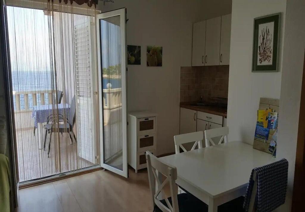 Fotografie z fotogalerie ubytování Apartments Mlad v destinaci Rogač