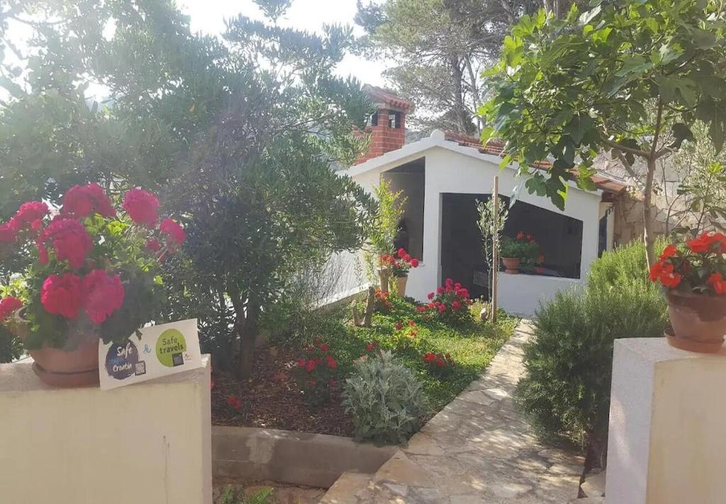Fotografie z fotogalerie ubytování Apartments Mlad v destinaci Rogač