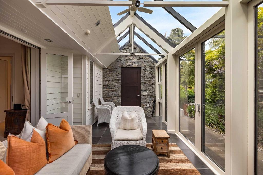 Craigroy 3 Lakeshore apartment with conservatory - Resim 13