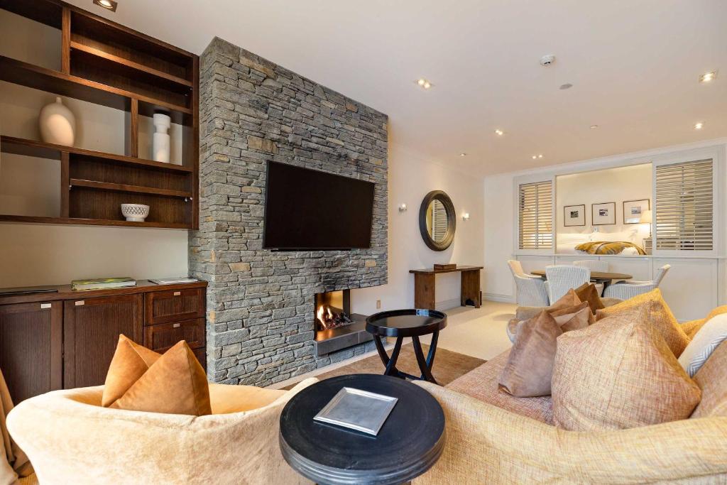 Craigroy 3 Lakeshore apartment with conservatory - Resim 21