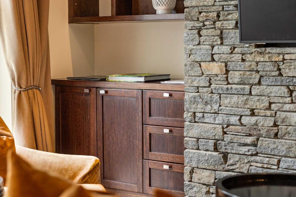 Craigroy 3 Lakeshore apartment with conservatory - Resim 35