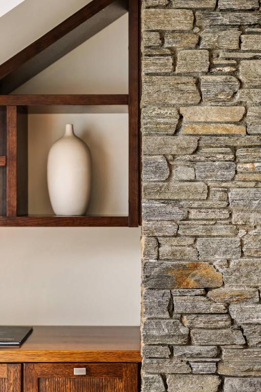 Ben Lomond 3 -Top-floor lakeshore apartment - Resim 8