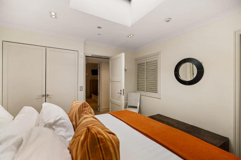 Ben Lomond 3 -Top-floor lakeshore apartment - Resim 19