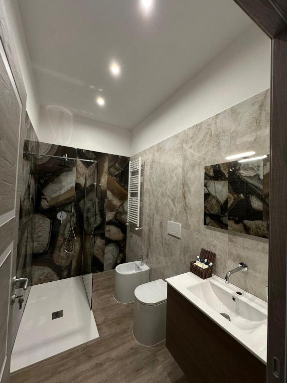 Łazienka w obiekcie TrevInn Suites