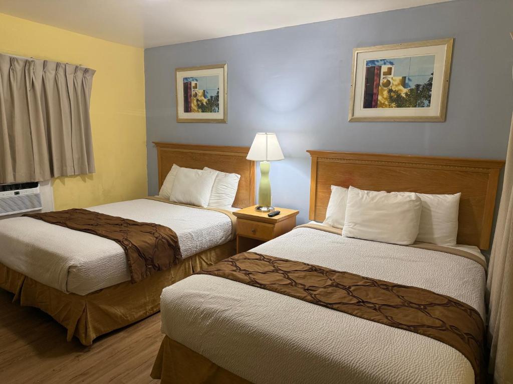 Crown Inn - 