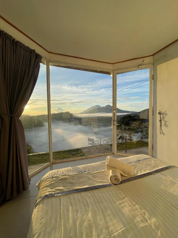 Příroda nedaleko kapslového hotelu