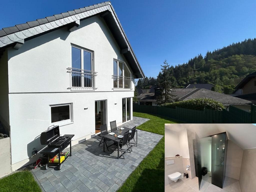 Wellness holiday home with steam bath & sauna in the Eifel - Casa De Vacaciones De Dos Habitaciones