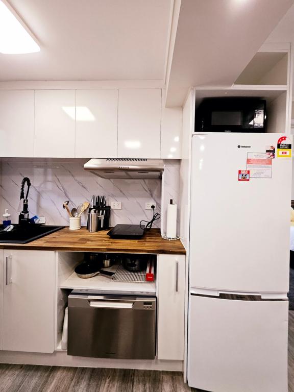 Private Retreat in Birkenhead - Resim 19