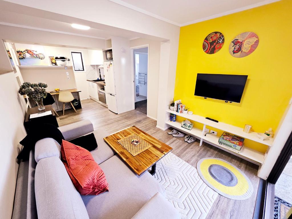 Private Retreat in Birkenhead - Resim 13