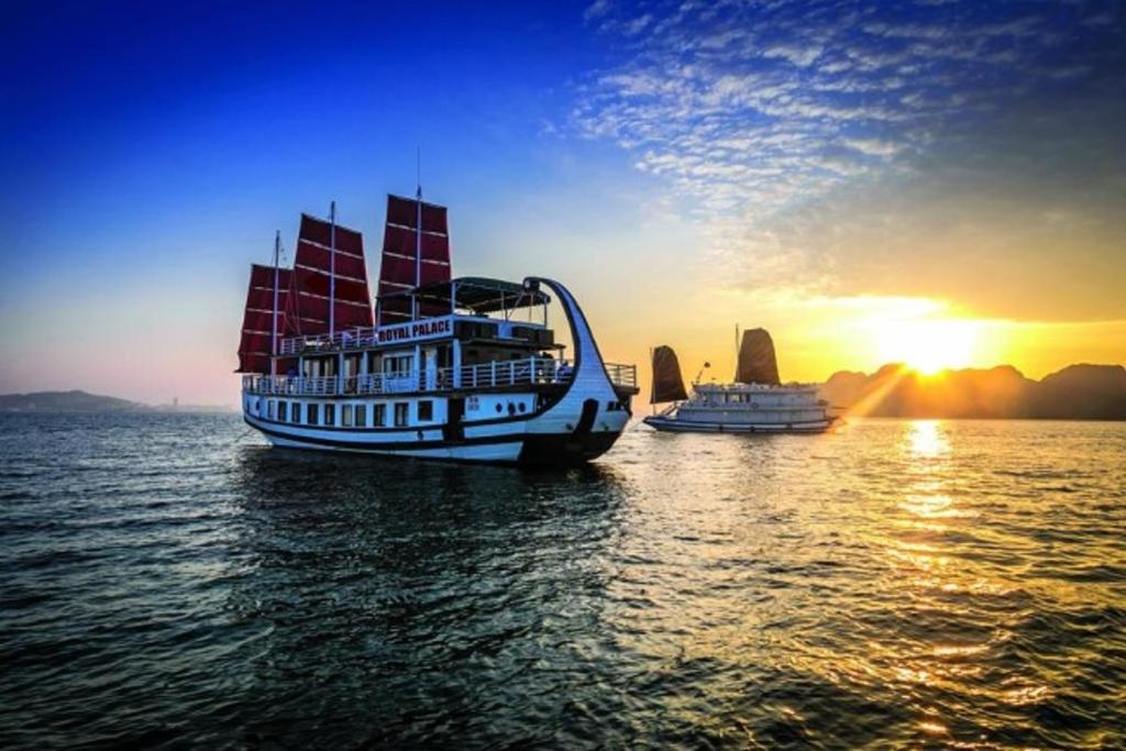 Galería fotográfica de Royal Cruise Halong Bay en Ha Long