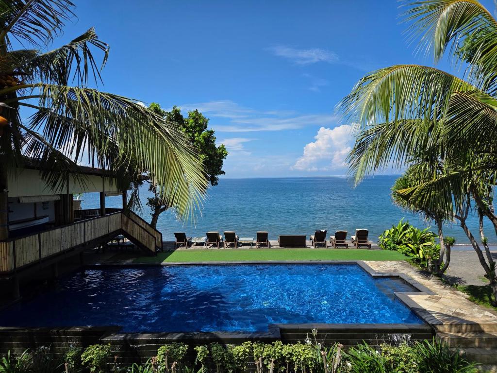 Bazén v ubytování Sunsethouse Lombok nebo v jeho okolí