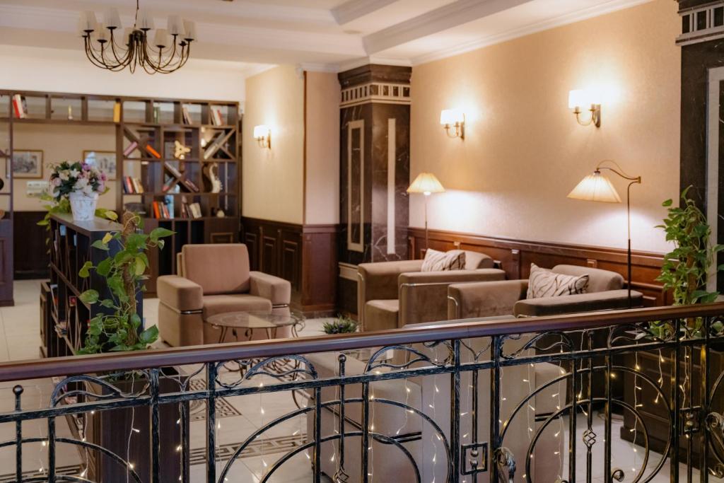 Posezení v ubytování Bishkek Centrum Hotel
