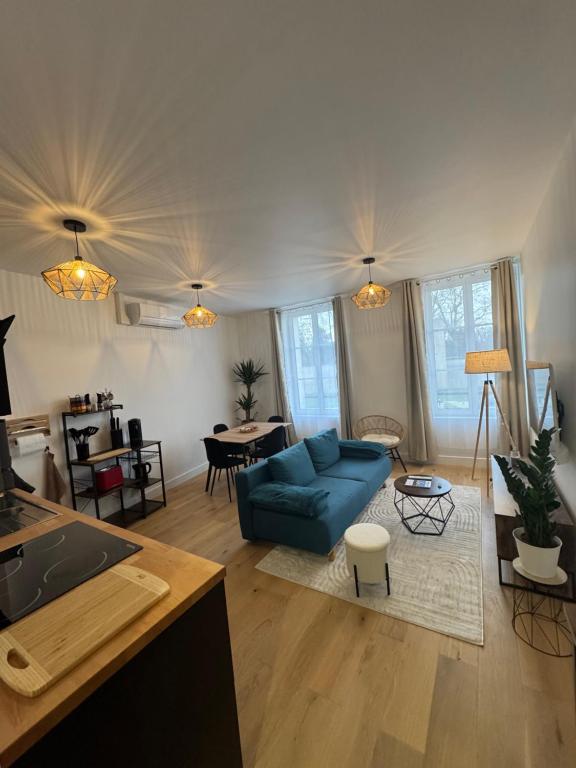 Khu vực ghế ngồi tại El Castillo Face au Château et Climatisé