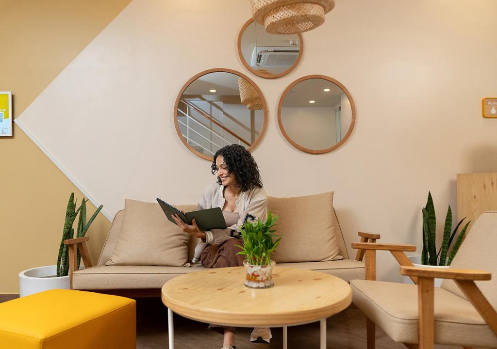 Posezení v ubytování Bloom Hotel - Jayanagar