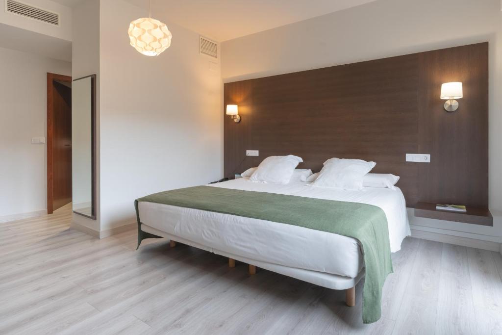 Hotel Mendez Nuñez - Tweepersoonskamer Met 1 Of 2 Bedden