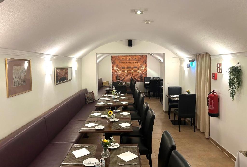 Hotel Am Schubertring - Resim 37