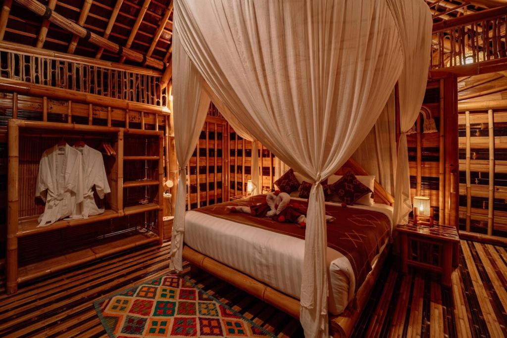 امکانات CR Tris Casa De Bambú - Bamboo House Bali - تصویر ۴
