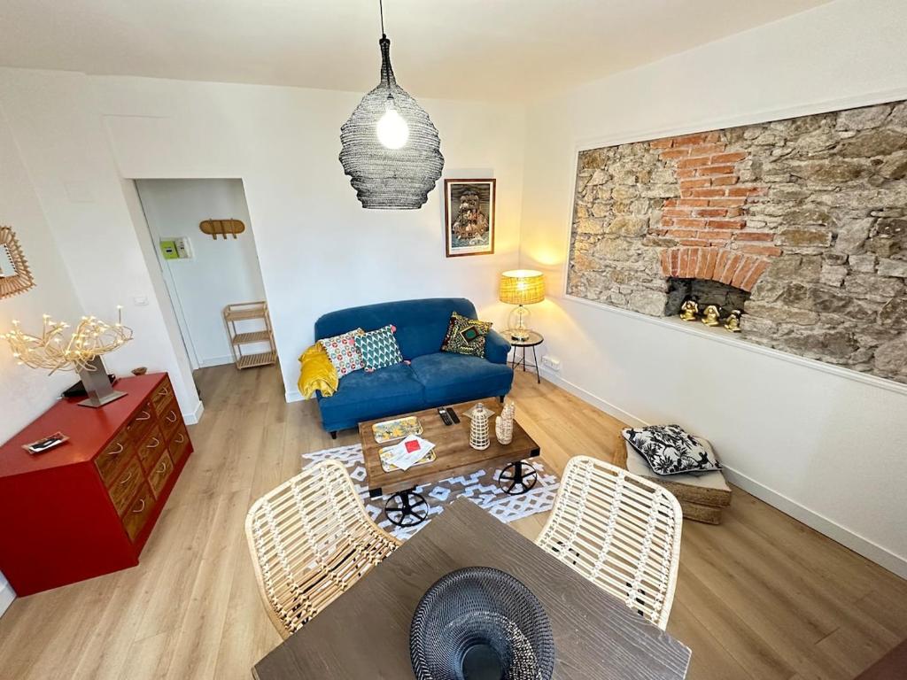 Photo de la galerie de l'établissement Montagne - Joli T2 rénové, parking, à Nantes