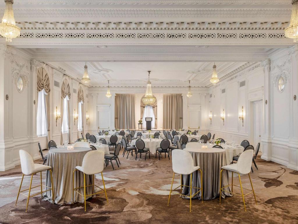 Posezení v ubytování Fairmont Palliser