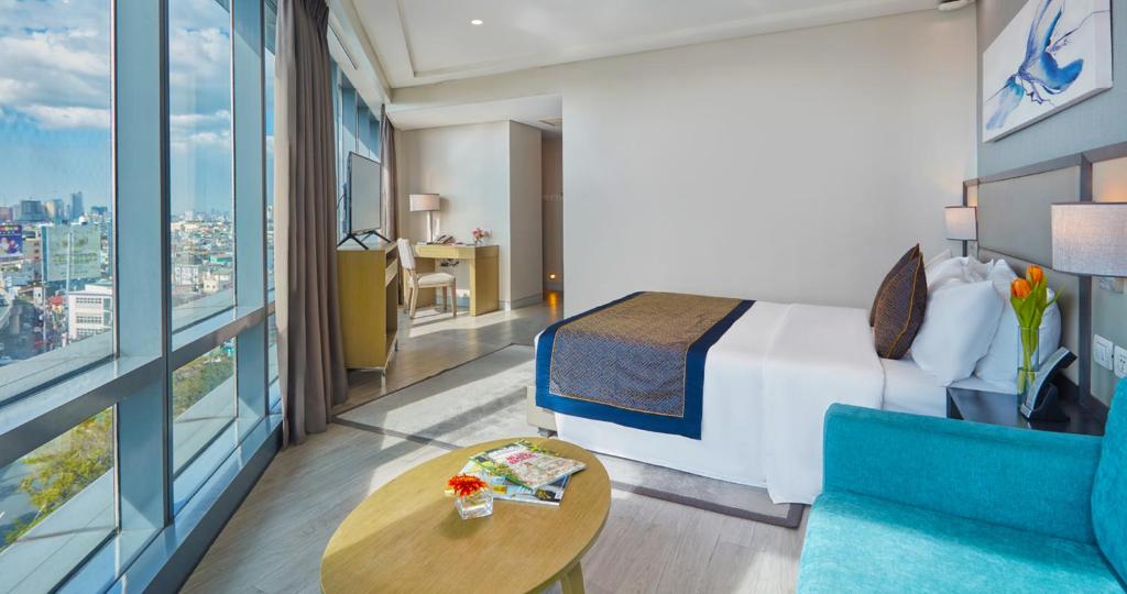 Posezení v ubytování Savoy Hotel Manila near NAIA Terminal 3 MNL