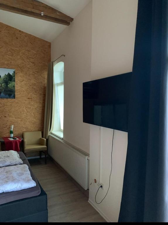 Historisches Hotel Wildeshauser Bahnhof - Double Room - Disability Access