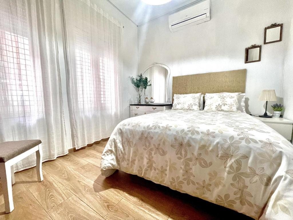 Postel nebo postele na pokoji v ubytování Casa tradicional Torrevieja