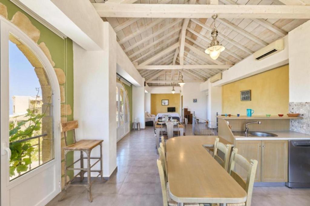 Εστιατόριο ή άλλο μέρος για φαγητό στο Elaiona Country Home