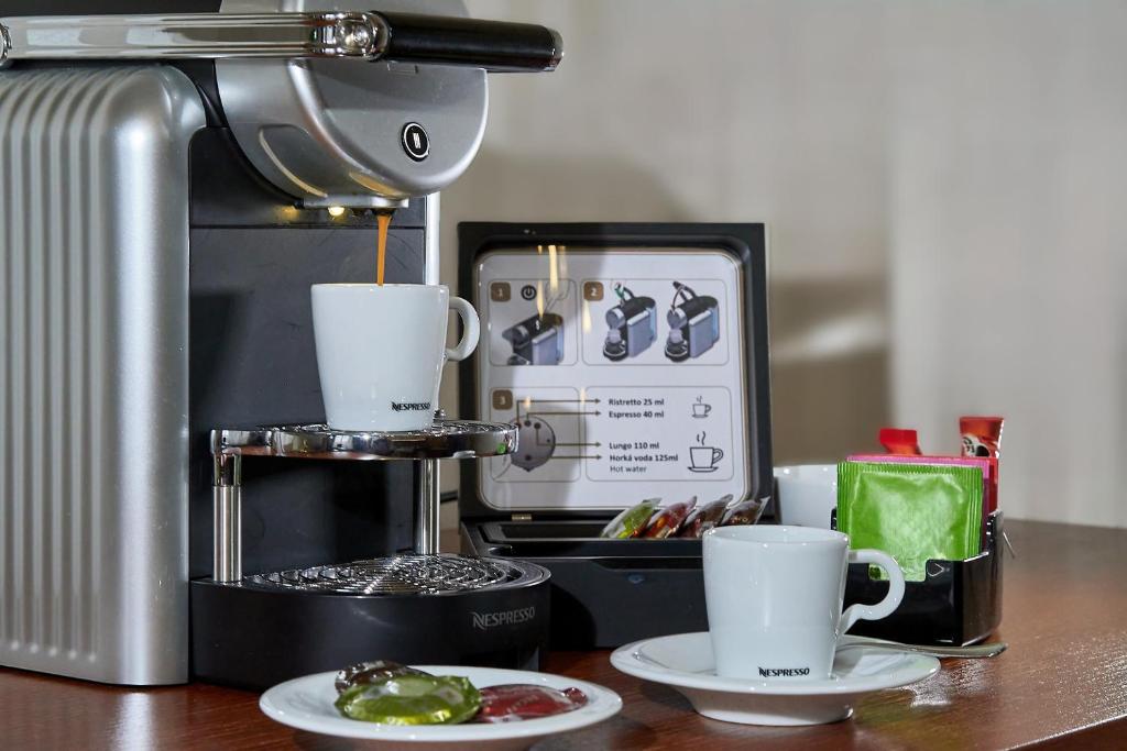 Three Golden Crowns Apartments - 13