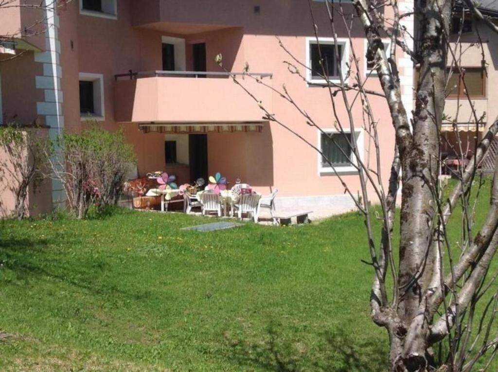 Fotografie z fotogalerie ubytování Chesa Mezzaun v destinaci Bever