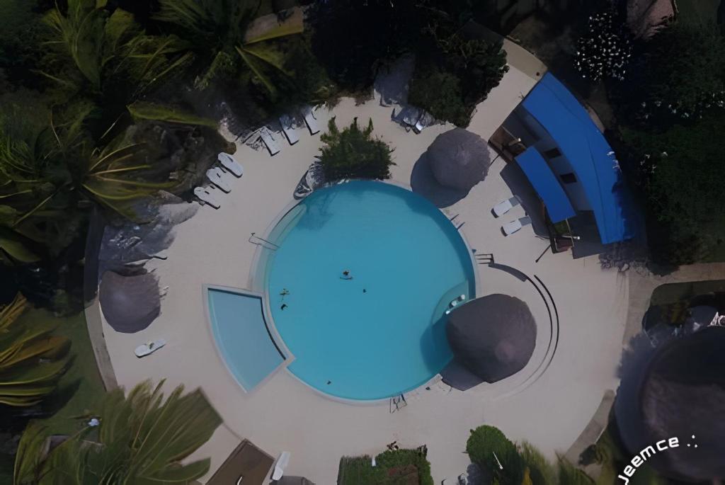 A piscina localizada em South End Villas - Colombian Caribbean Apartments ou nos arredores