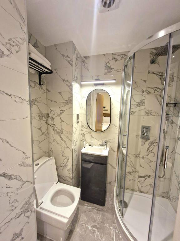 Olympia Inn Hotel - Resim 11