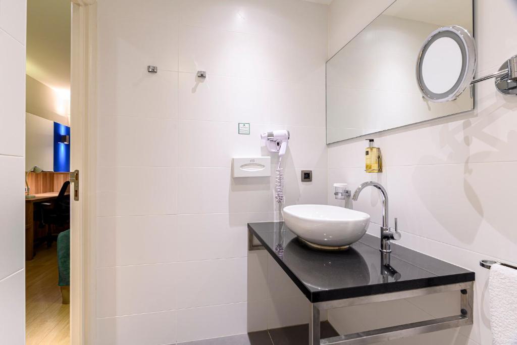 Holiday Inn Brussels Schuman by IHG - Resim 33