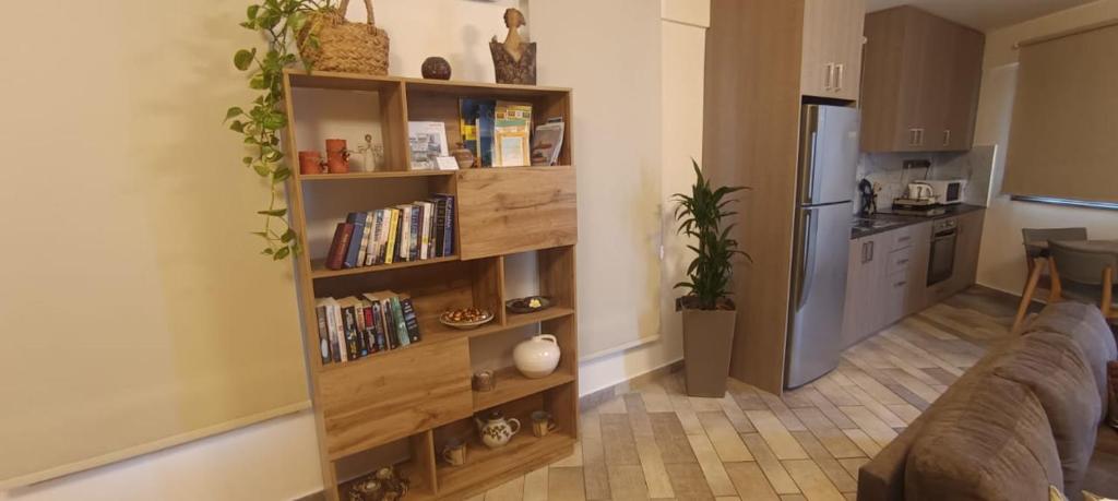 Kuchyň nebo kuchyňský kout v ubytování Plumeria Place Bright and spacious studio