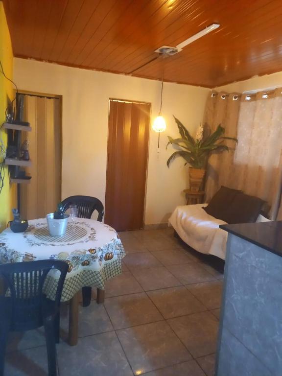 Casa c Terraço e Churrasqueira