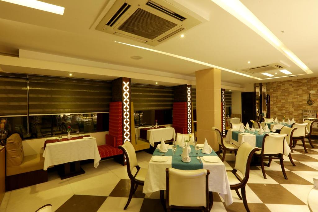 Posezení v ubytování Hotel West Residency Delhi International Airport