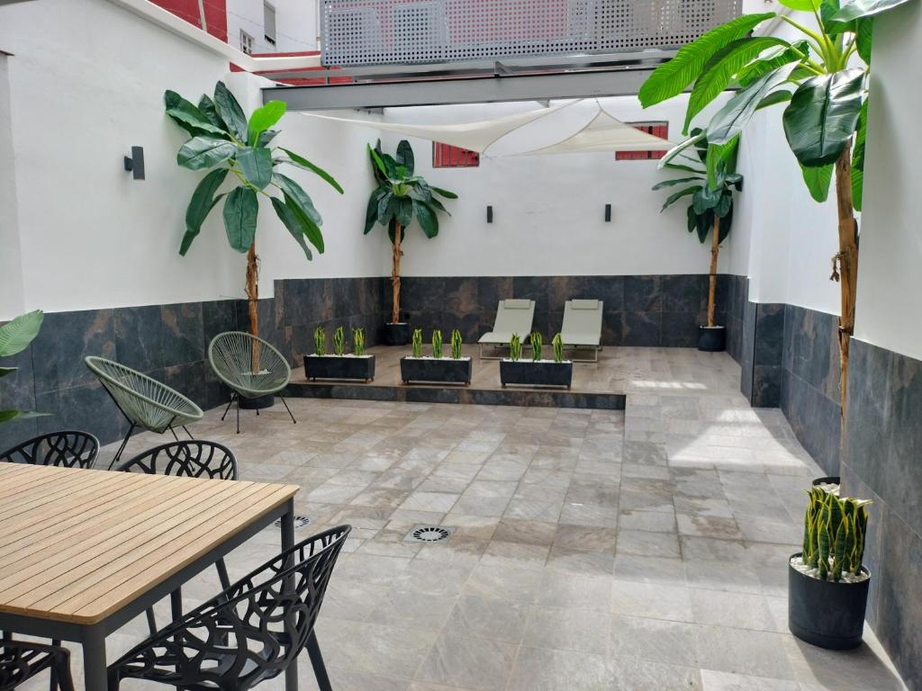 Travel Habitat Ruzafa Green House Terrace