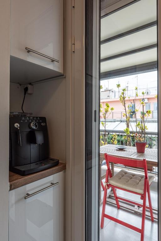 Modern studio apartment B - 8