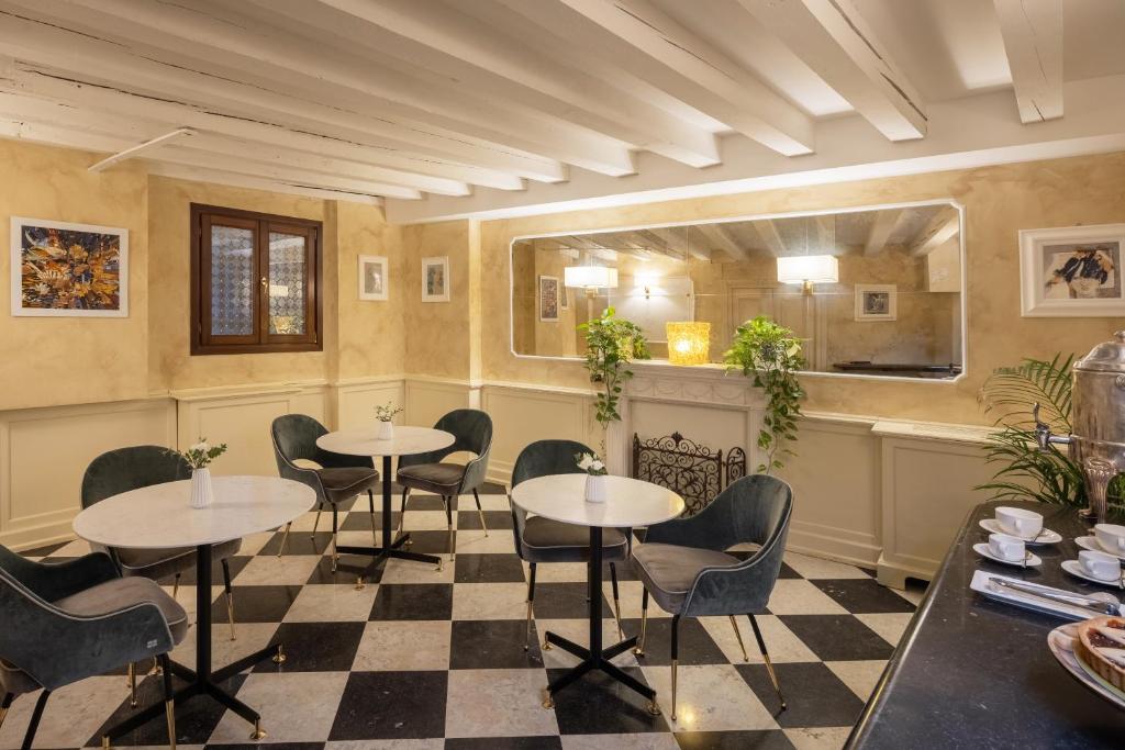 Posezení v ubytování Maison Venezia | UNA Esperienze