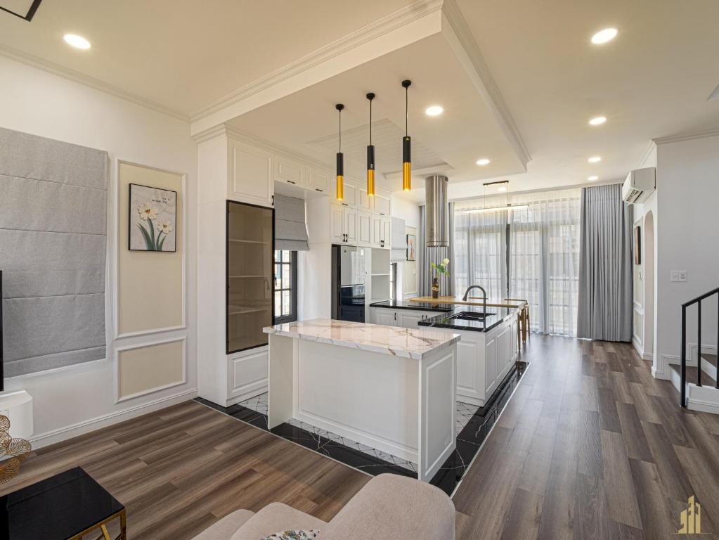 Nhà bếp/bếp nhỏ tại Villa LFP Novaworld Phan Thiết