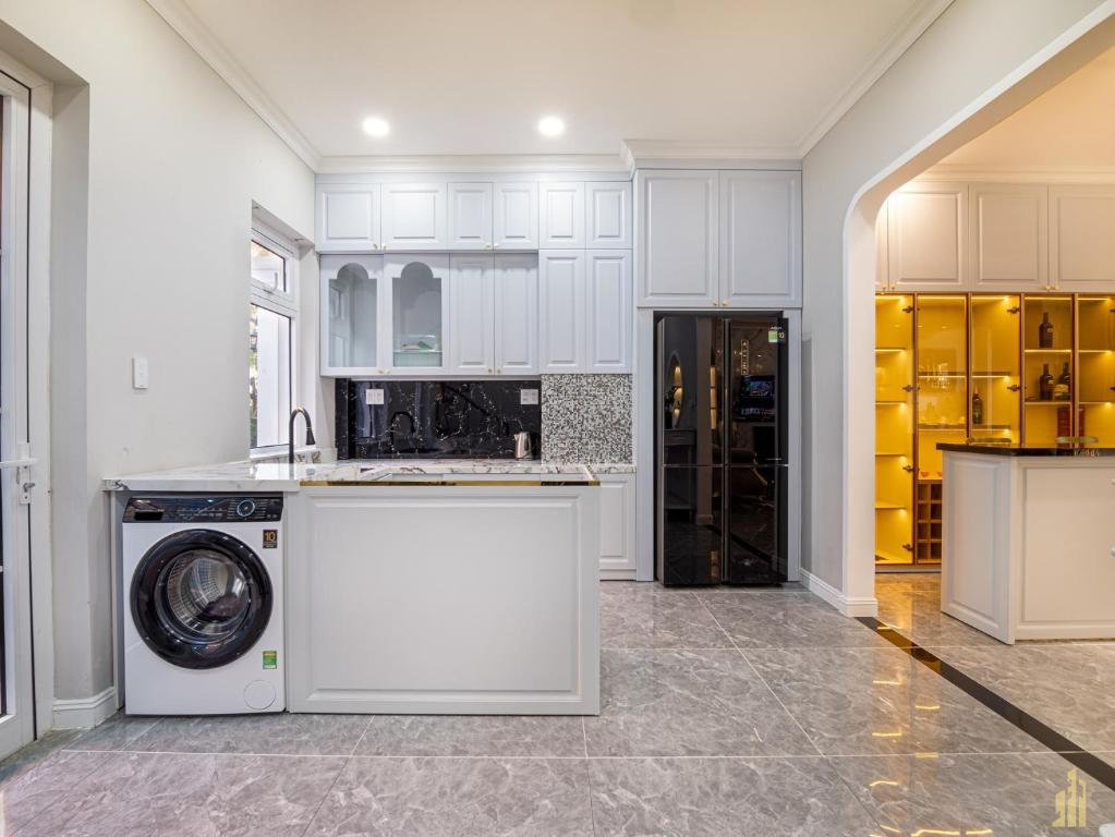 Nhà bếp/bếp nhỏ tại Villa LFP Novaworld Phan Thiết