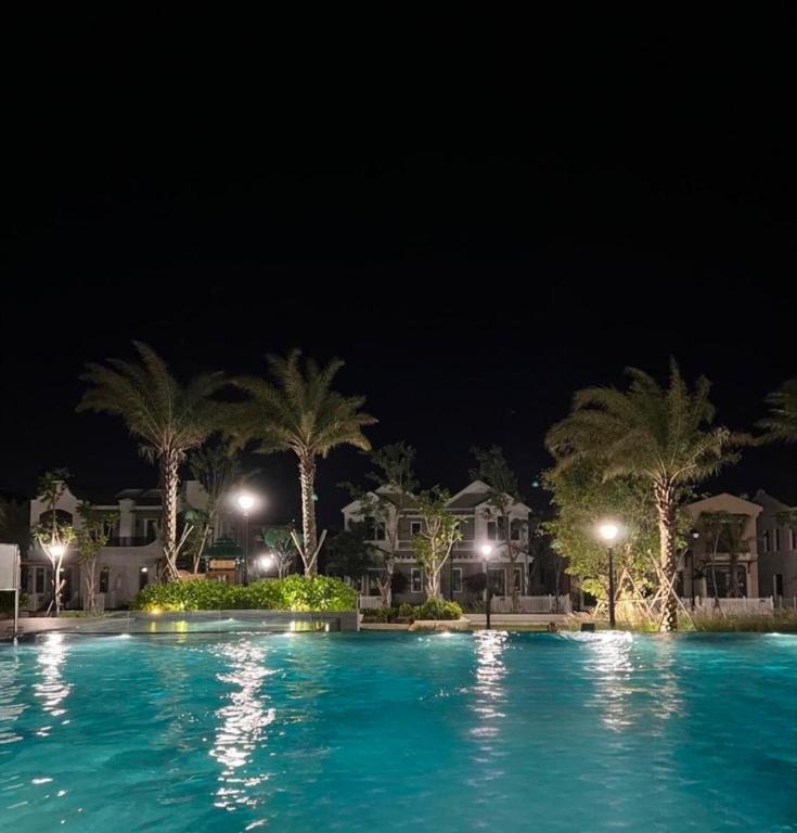 Hồ bơi trong/gần Villa LFP Novaworld Phan Thiết