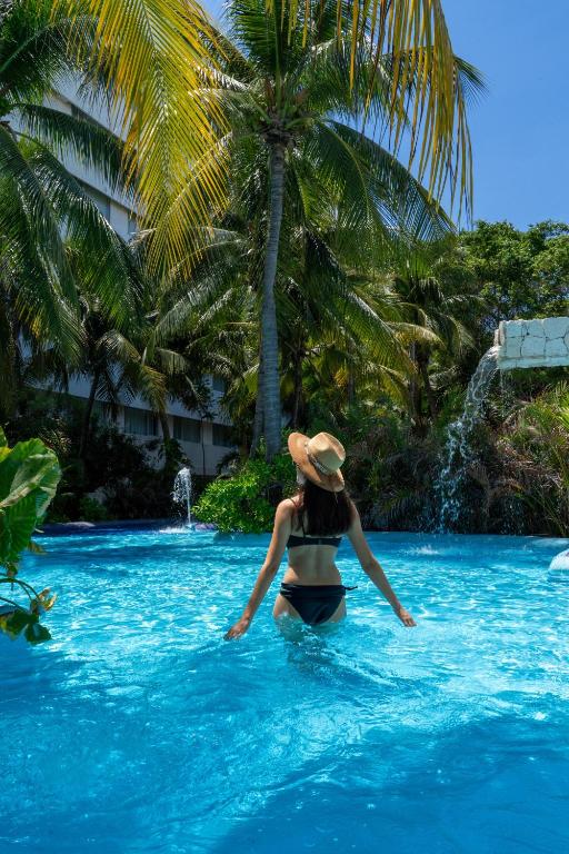 Bazén v ubytování The Sens Cancun by Oasis - All Inclusive nebo v jeho okolí